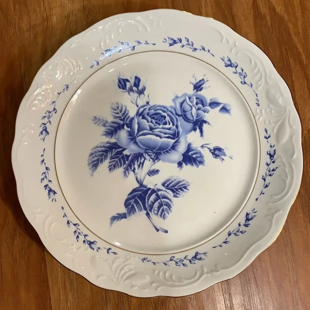 Gibson China Vintage Victorian Blue Rose 5 Piece Floral Place Setting Gold Trim